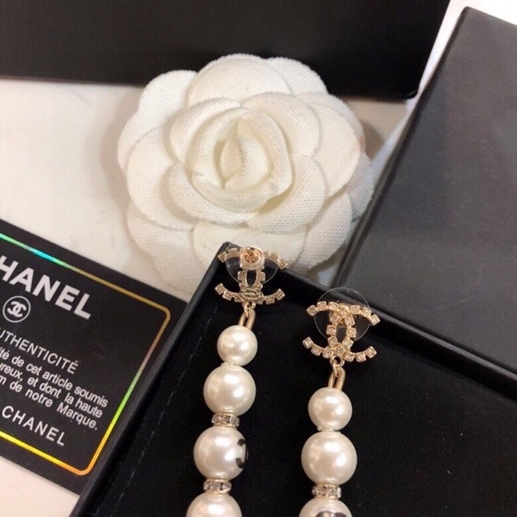 Chanel earrings - Picture 3 of 8